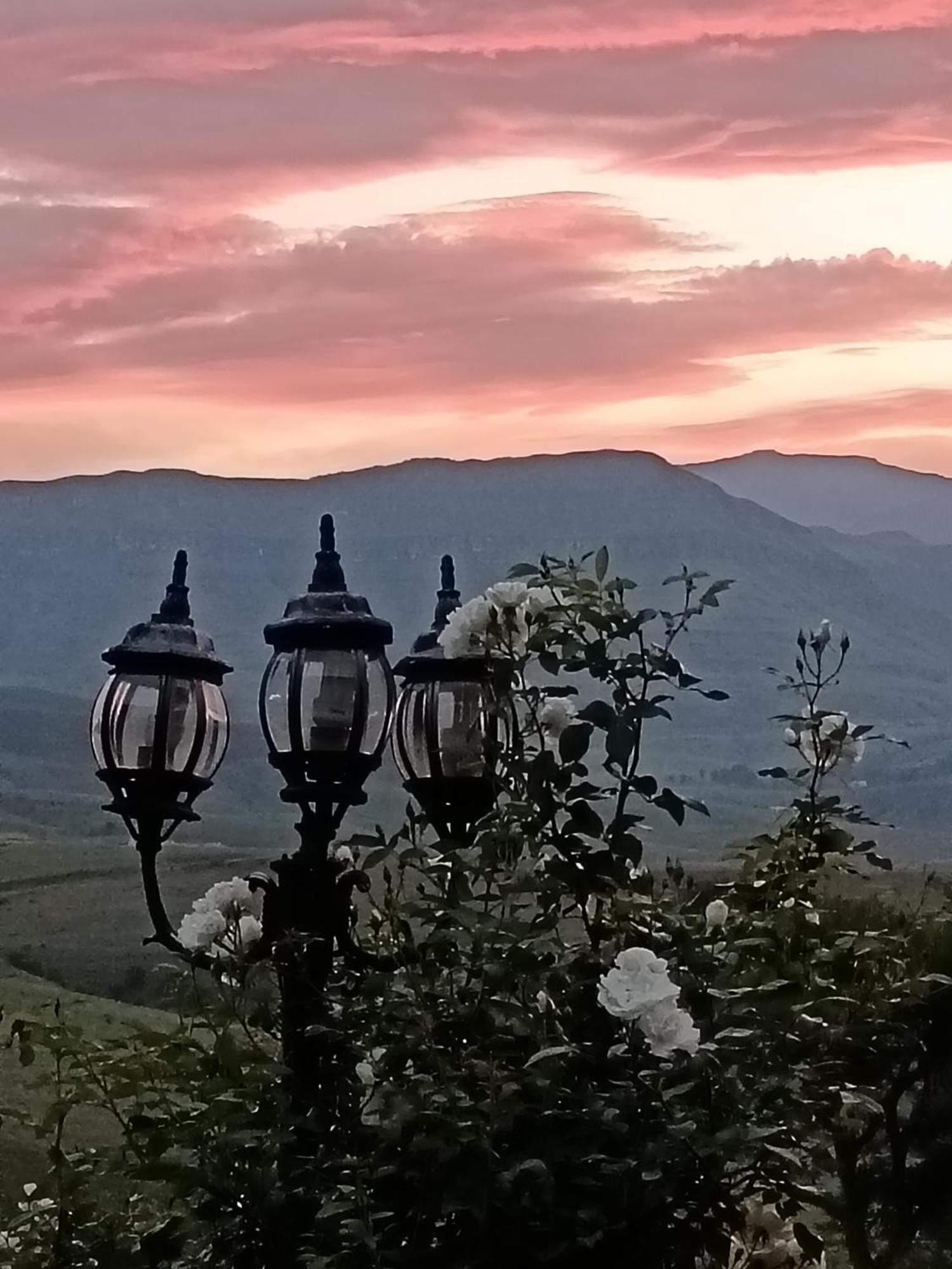 Inkungu Lodge Champagne Valley 외부 사진