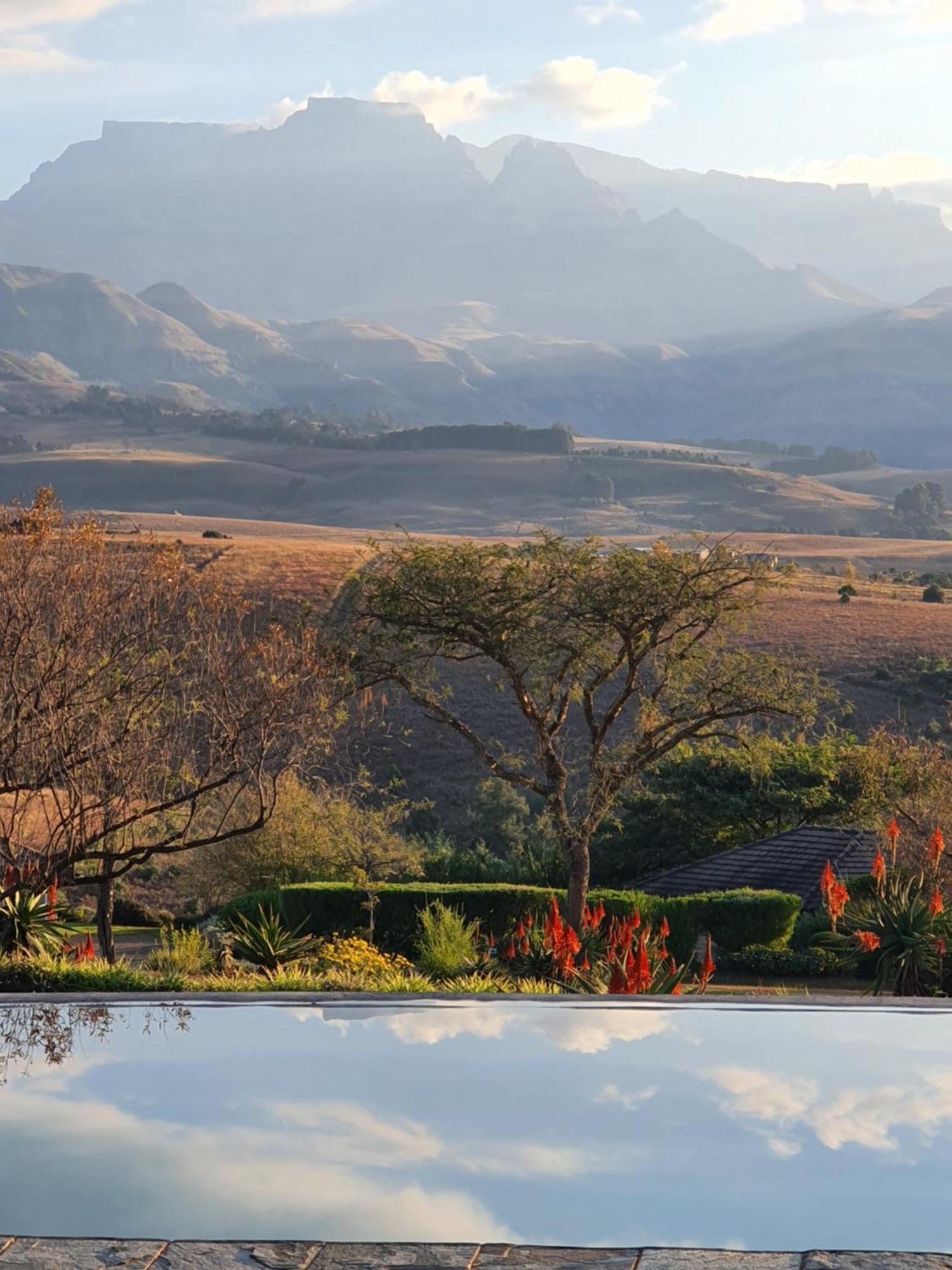 Inkungu Lodge Champagne Valley 외부 사진
